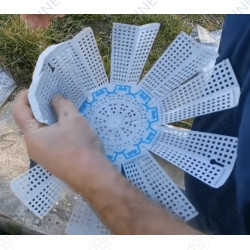 Panier ISI‑SKIM adaptable à toutes les tailles de skimmer Panier ISI‑SKIM adaptable à toutes les tailles de skimmer
